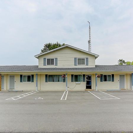 Stone Fountain Motel Fenelon Falls Exterior foto